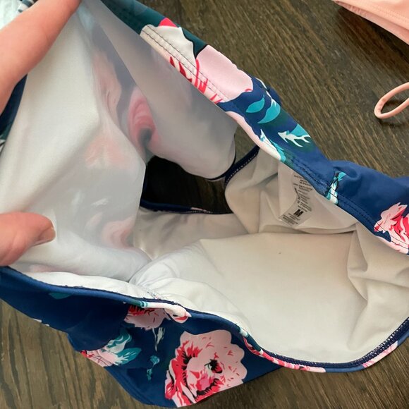 2 Maternity Swimsuits - Size Medium - Picture 4 of 10